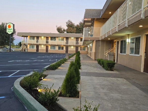 Peach City Inn - Marysville/Yuba City image 5